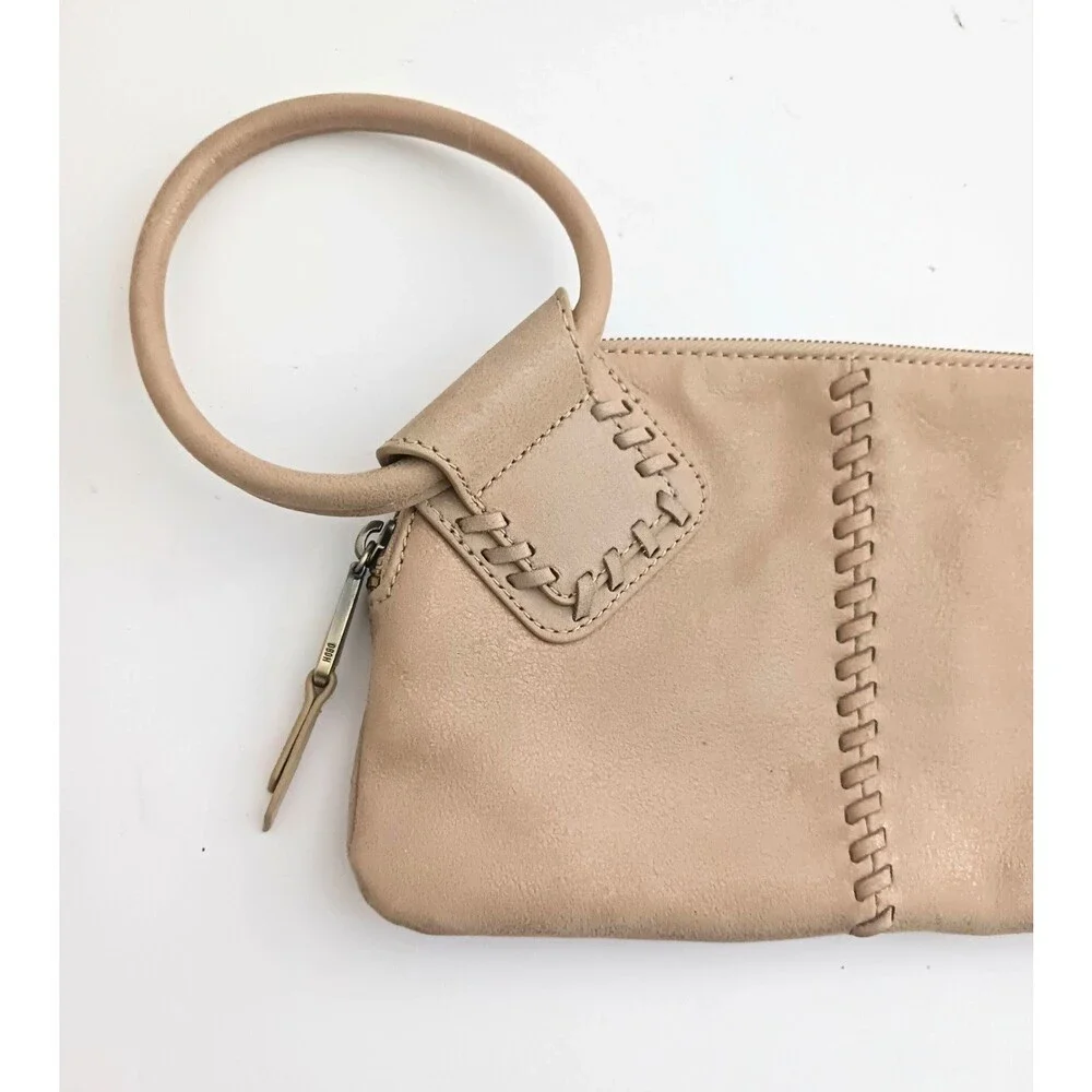 HOBO Sable Wristlet Bag Irish Cream Tan Leather Circle Handle 10X6